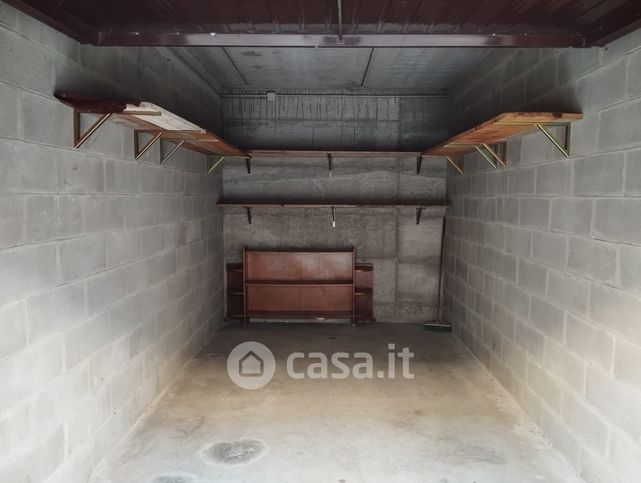 Box/posto auto in residenziale in Via Don Luigi Grossi 2