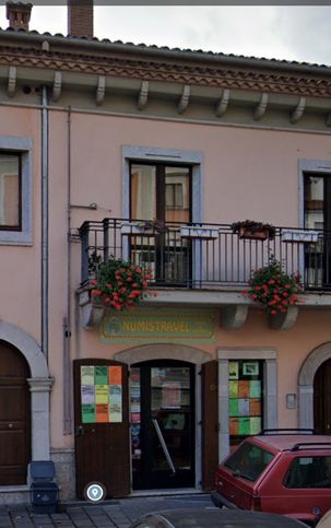 Ufficio in commerciale in Piazza Gianturco