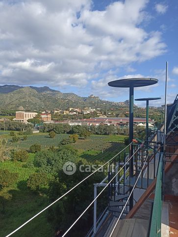 Appartamento in residenziale in Via Francavilla 7