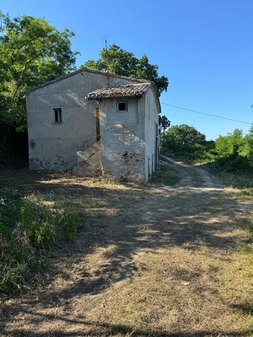 Casa indipendente in residenziale in Frazione Sappanico 888