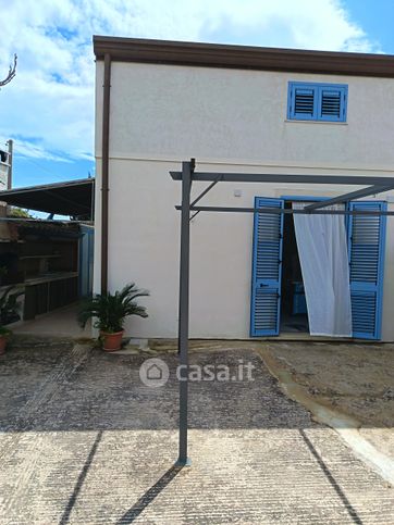 Villetta a schiera in residenziale in Via Falconara 6