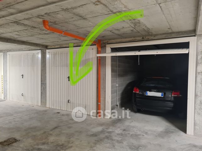 Garage/posto auto in residenziale in Via Montevideo 11