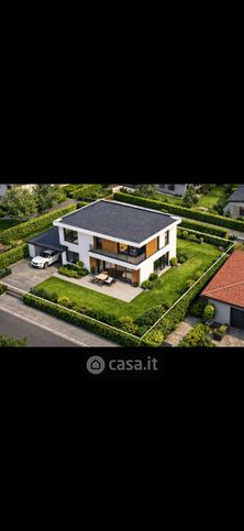 Villa in residenziale in Via Vittorio Veneto 1