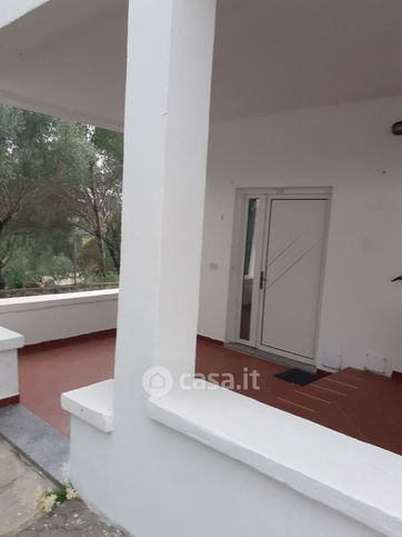 Appartamento in residenziale in Via Roccioso 1