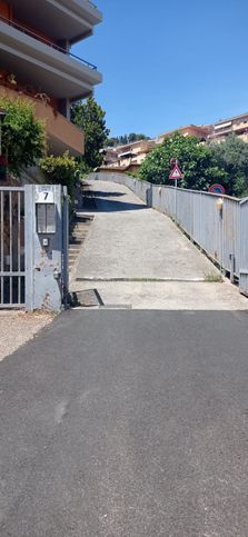 Garage/posto auto in residenziale in Via Oliveto 7