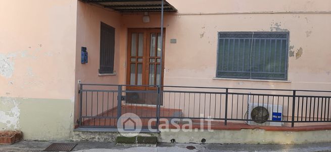 Casa indipendente in residenziale in Via Cava