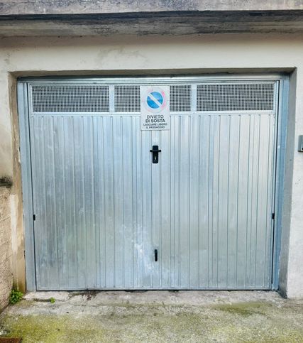 Garage/posto auto in residenziale in Via del Galgario 13