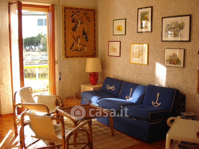 Appartamento in residenziale in Via Genova 7