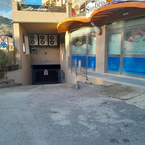 Garage/posto auto in residenziale in Via Rosario Livatino 124