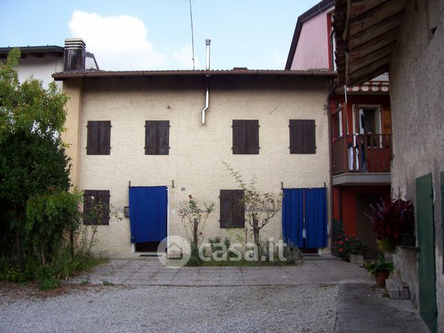 Casa indipendente in residenziale in Via Pescincanna