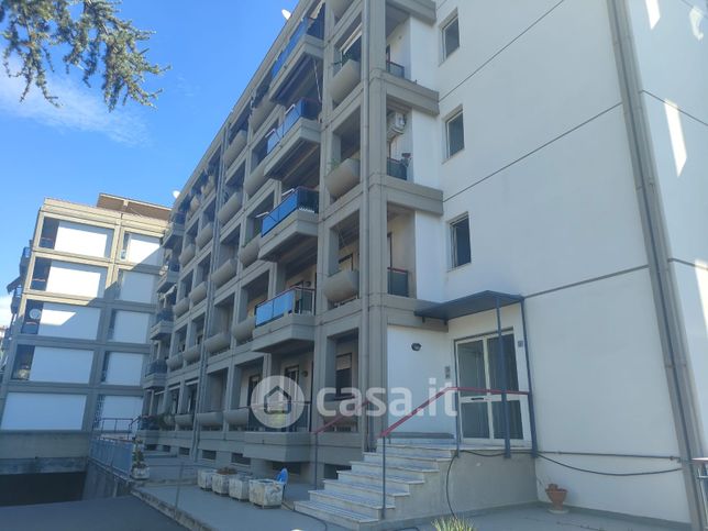 Appartamento in residenziale in Via Giovanni Gioviale 1