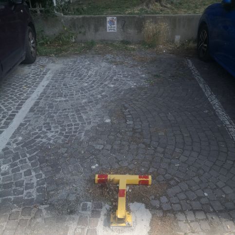 Box/posto auto in residenziale in Via Alfonso Torreggiani 2