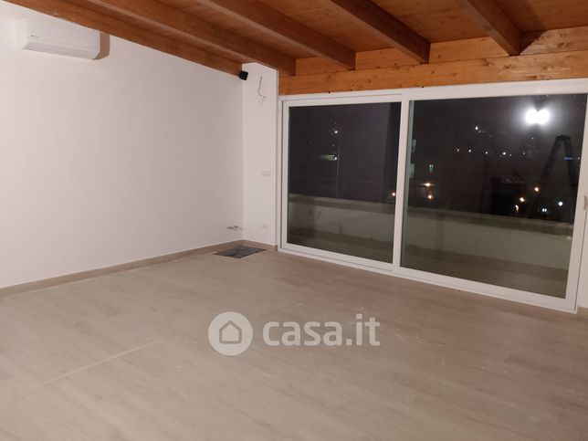 Appartamento in residenziale in Via Pisani 56