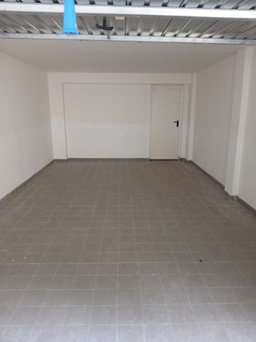 Box/posto auto in residenziale in Via Salara 73