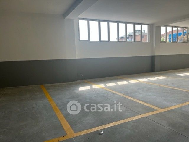 Garage/posto auto in residenziale in Viale A Gramsci 13