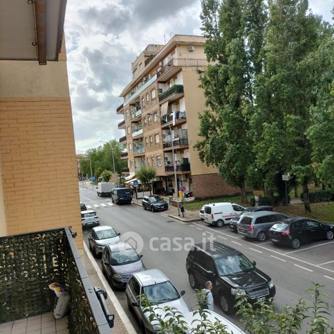 Appartamento in residenziale in Via Ugo Foscolo 30