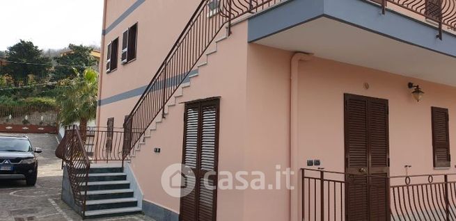 Casa indipendente in residenziale in Via cuccaro 80