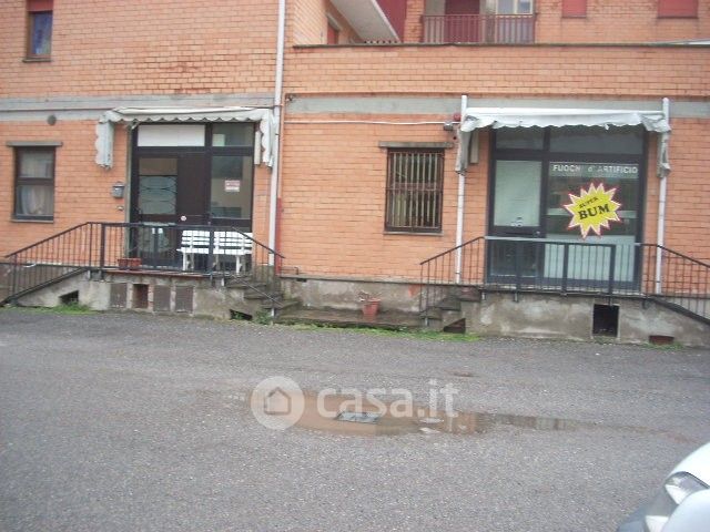 Negozio/locale commerciale in commerciale in Via S.s. 146 146