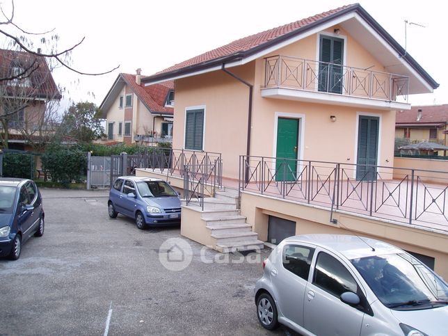 Appartamento in residenziale in Via Cavoni 71