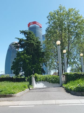 Garage/posto auto in residenziale in Piazzale Arduino