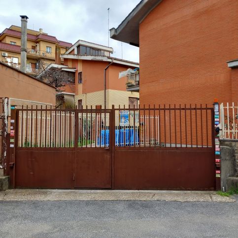 Garage/posto auto in residenziale in Via dei Buonvisi