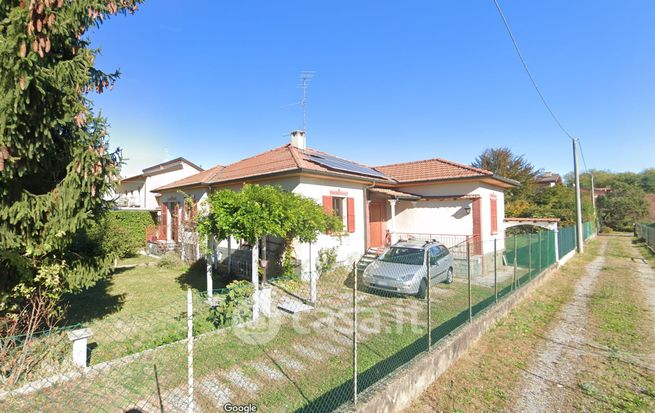Casa indipendente in residenziale in Via Papa Giovanni XXIII 9