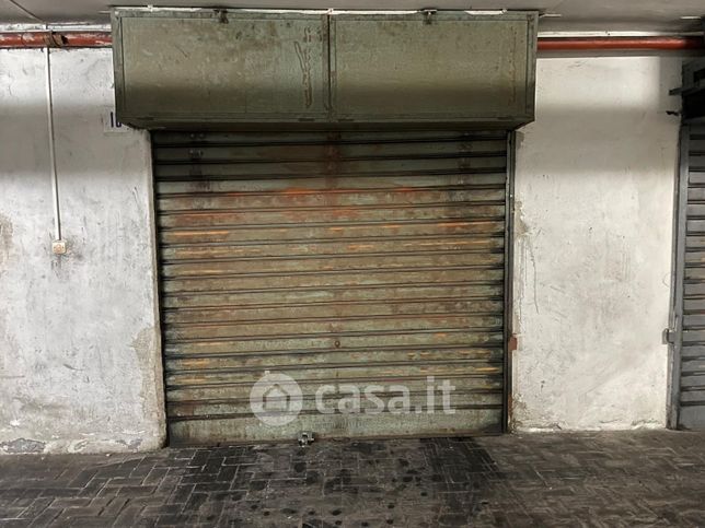 Garage/posto auto in residenziale in Via Verona 17