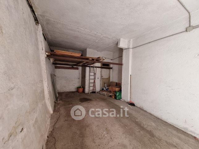 Garage/posto auto in residenziale in Via di Monte Verde 135