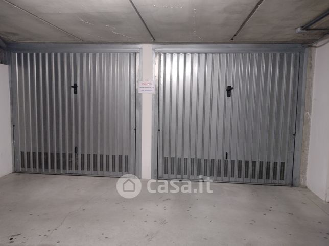 Garage/posto auto in residenziale in Via Forlivese 3r