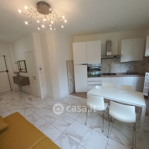 Appartamento in residenziale in Via A. Volta 1