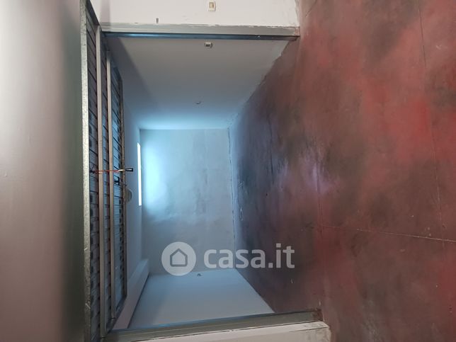 Box/posto auto in residenziale in Viale Berna 9