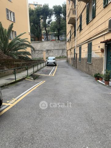 Box/posto auto in residenziale in Corso Luigi Andrea Martinetti 25