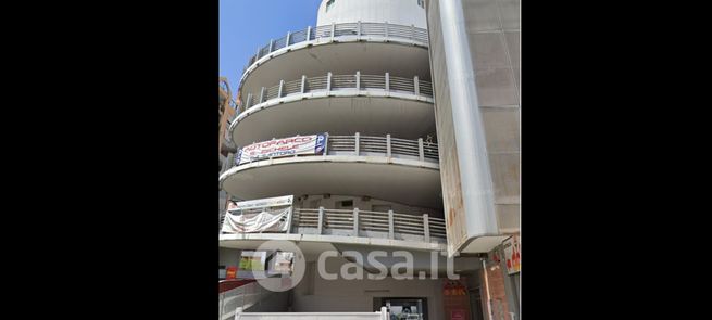 Box/posto auto in residenziale in Via Brigata Regina 12