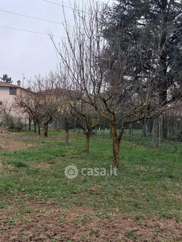 Terreno agricolo in commerciale in Via Cassano 17