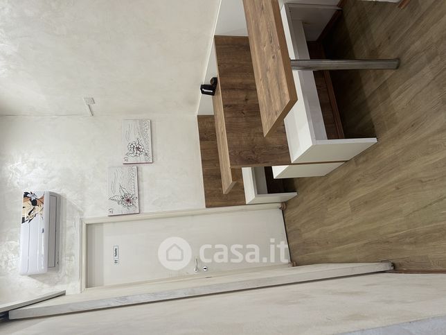 Attività/licenza (con o senza mura) in commerciale in Corso Roma 72
