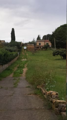 Terreno agricolo in commerciale in Via Giambattista Fanales 36