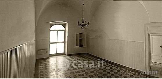 Casa indipendente in residenziale in 