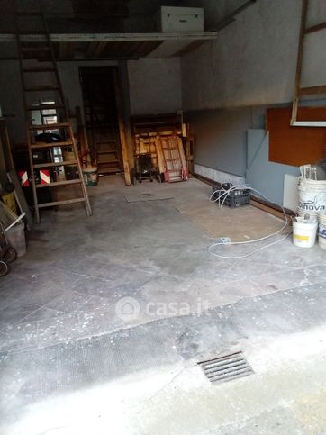 Box/posto auto in residenziale in Via Novalesa 21