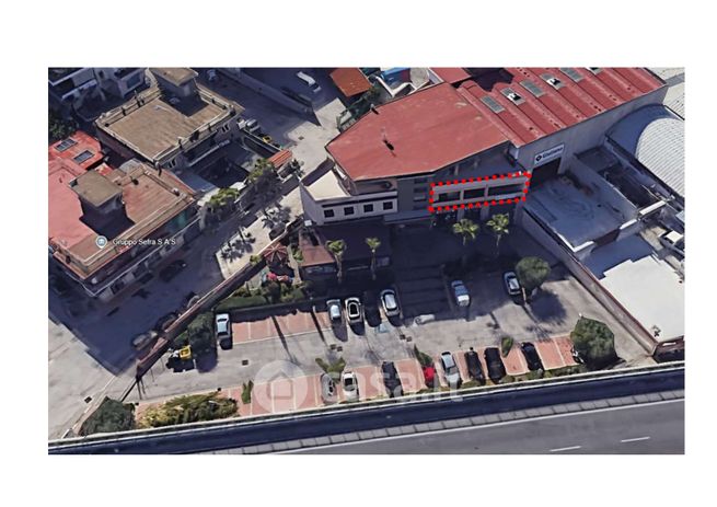 Ufficio in commerciale in Via E. A. Mario