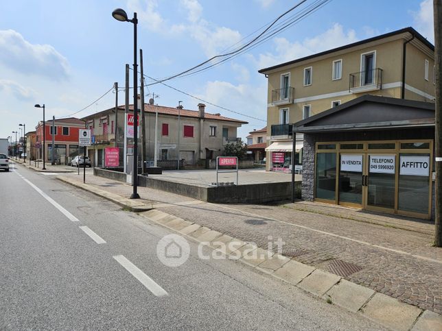 Ufficio in commerciale in Via Valsugana 140