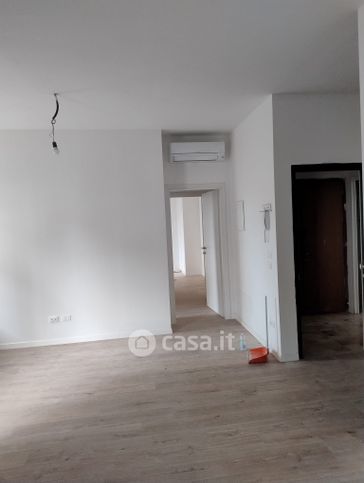 Appartamento in residenziale in via Todeschini 57