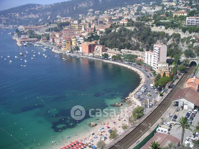 Appartamento in residenziale in Quai de l'Amiral Ponchardier 3