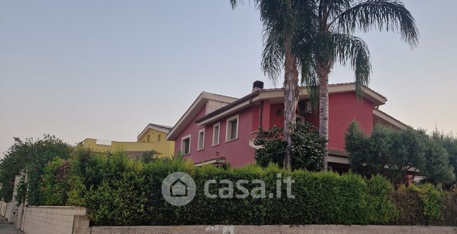 Villa in residenziale in Contrada Oliveto 12