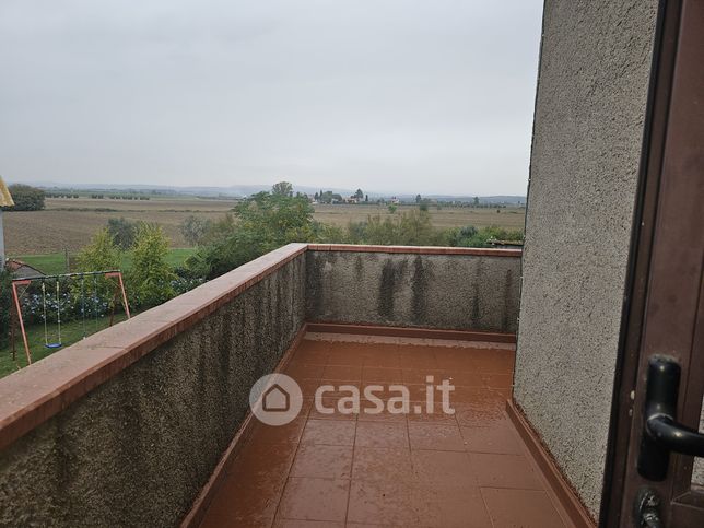 Appartamento in residenziale in Strada Regionale 74 Maremmana