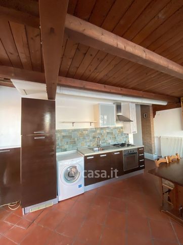 Appartamento in residenziale in Via Biondina