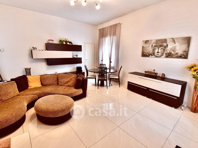 Appartamento in residenziale in Via Cesare CantÃ¹ 28