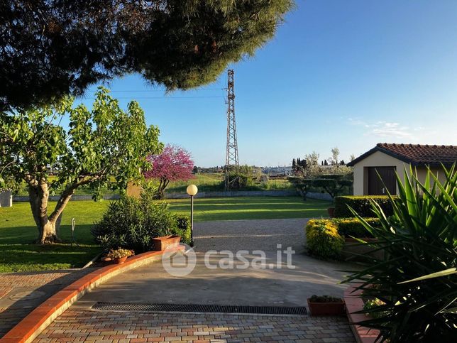 Rustico/casale in residenziale in Via Suveretana 30