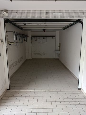 Garage/posto auto in residenziale in Via Masaccio 26