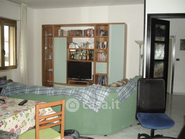 Appartamento in residenziale in Zona E 99