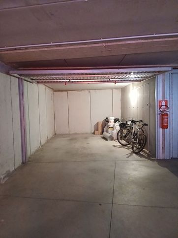 Box/posto auto in residenziale in Via G.Keplero